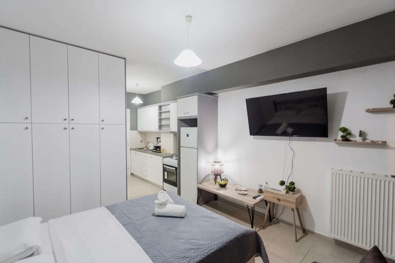 Pavlos Standard Studio With Sea View Rethymno  Bagian luar foto