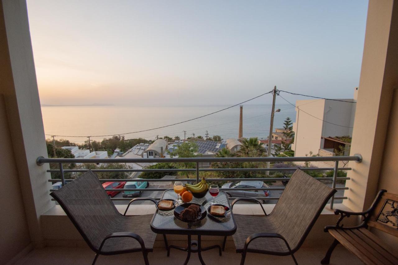 Pavlos Standard Studio With Sea View Rethymno  Bagian luar foto